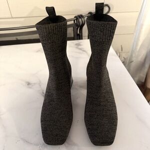 VIVAIA Dk Olive Regina Pro Square-toe Water Repellent Bootie Sz 39 - US 8 NWOB